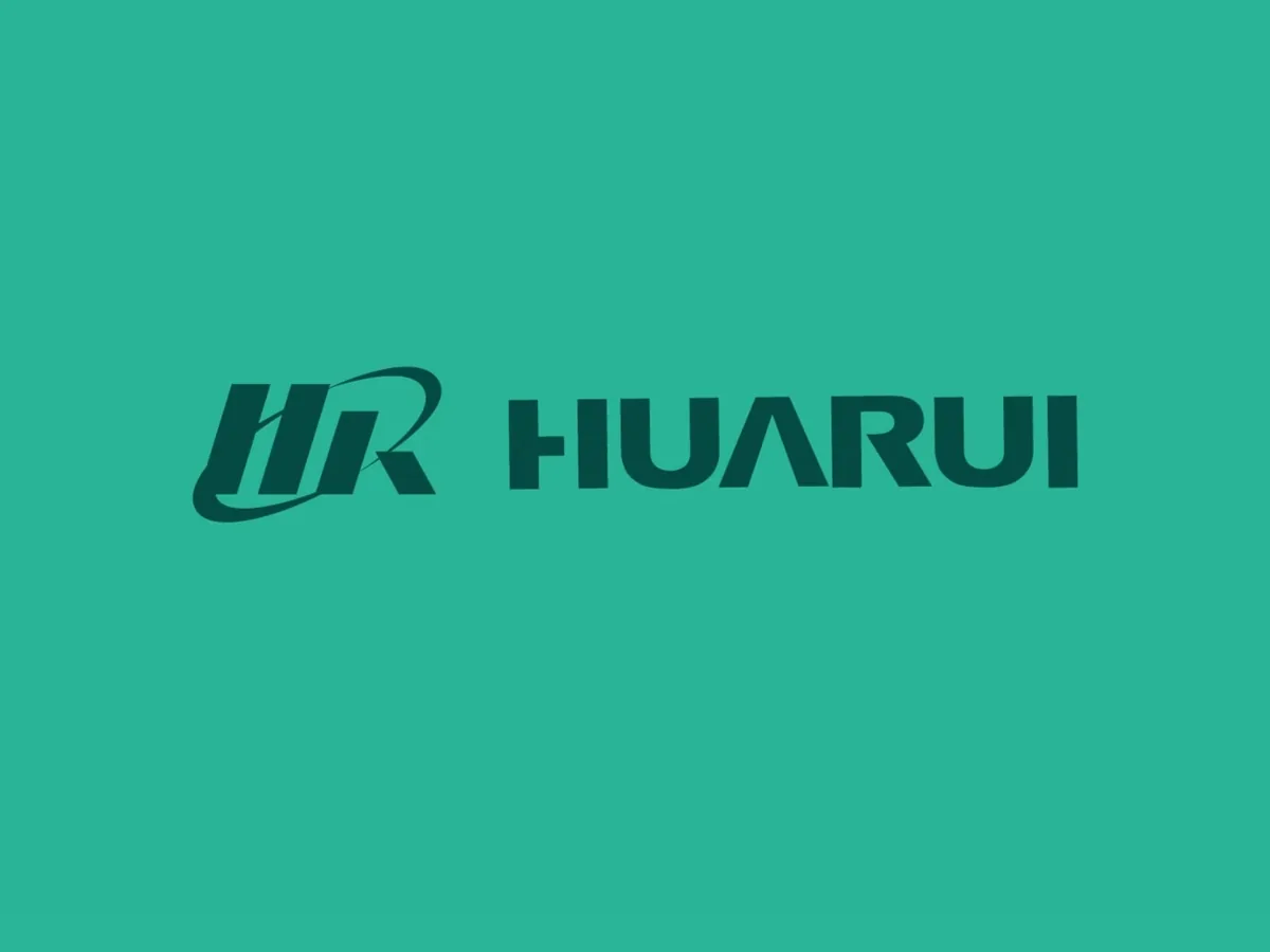 华睿健康品牌形象标志设计效果图,HR标志与HUARUI标准字