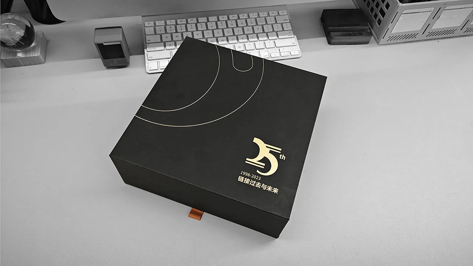 25周年礼盒延展画面,设计效果图